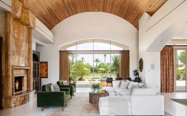 Monroe Estate in La Quinta