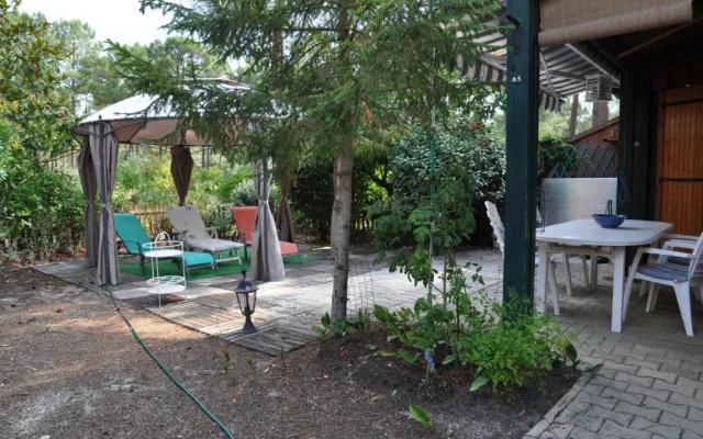 Agréable petite maison avec jardin - 1201