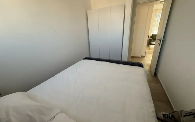 J&G Suites