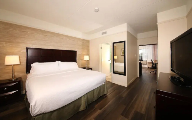 Holiday Inn Select