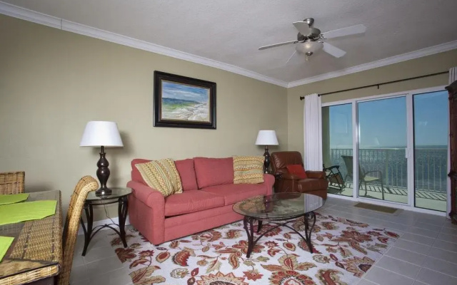 Crystal Shores West