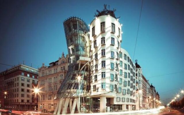 Отель Hostel Kaiser Чехия, Прага - отзывы, цены и фото номеров - забронировать отель Hostel Kaiser онлайн вид на фасад