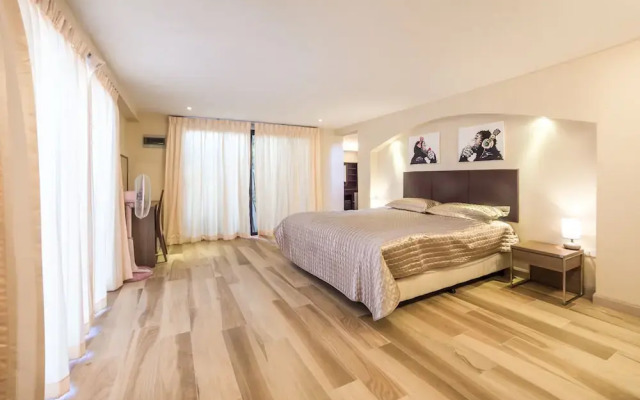 2 Bedrooms Villa Martini