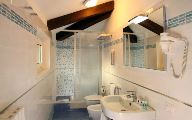 Hearth Hotel