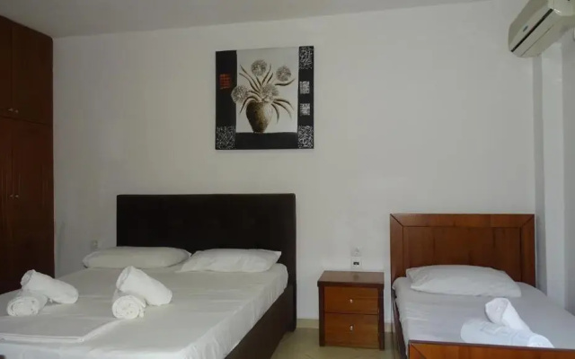 Petros Apartments
