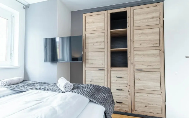 Chic 1BR with 1LV Apt In Central Vienna