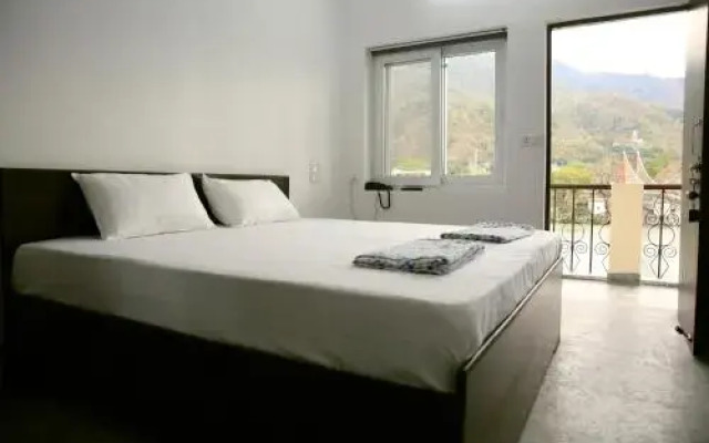 Sanidhya Inn