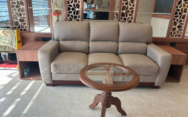 Hotel Imperial Suites - Airoli