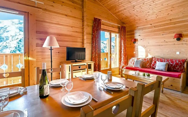 Skissim Select - Chalets Le Grand Panorama II 3* by Travelski