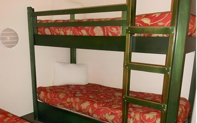 Magnuson Grand Hotel Maingate West