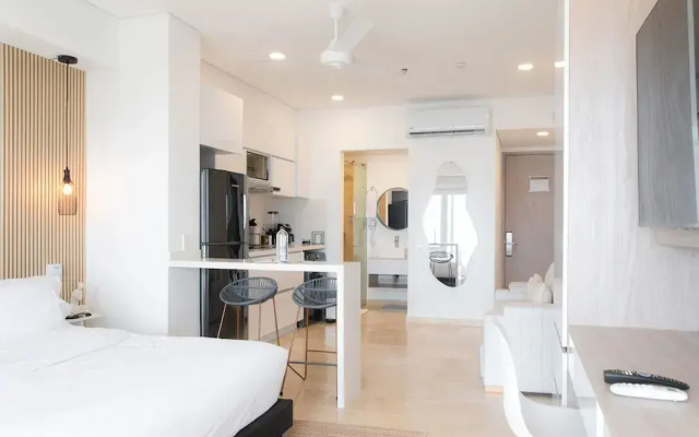 w Phenomenal Loft With Balcony in Crespo