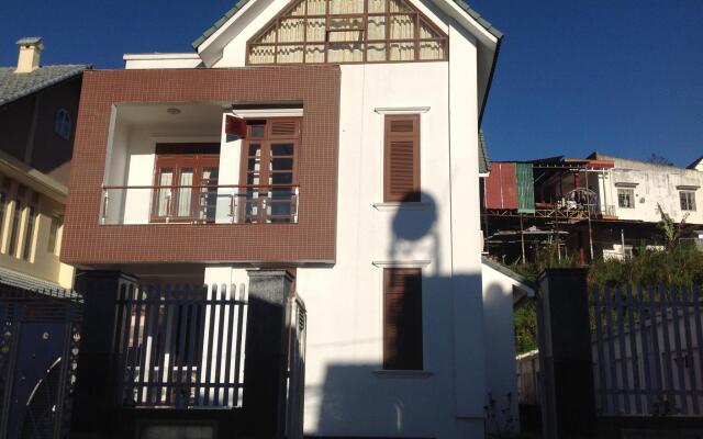 Отель jacaranda village Далат вид на фасад