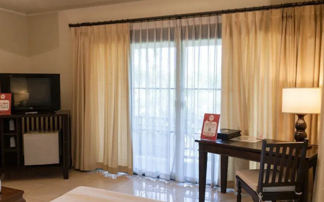 NIDA Rooms Saket Valley 200 Station