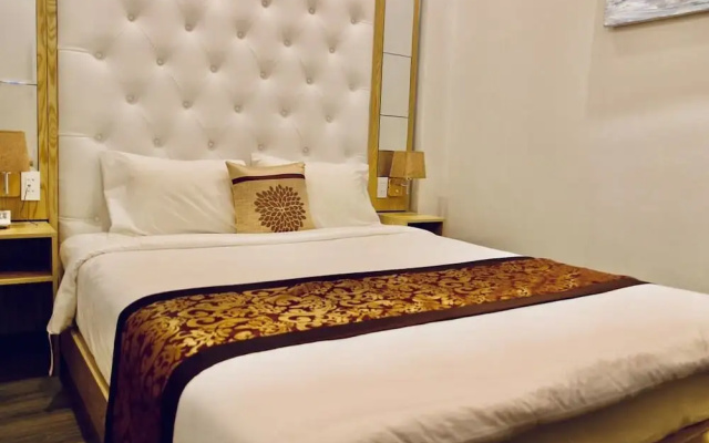 Emerald Ocean Hotel