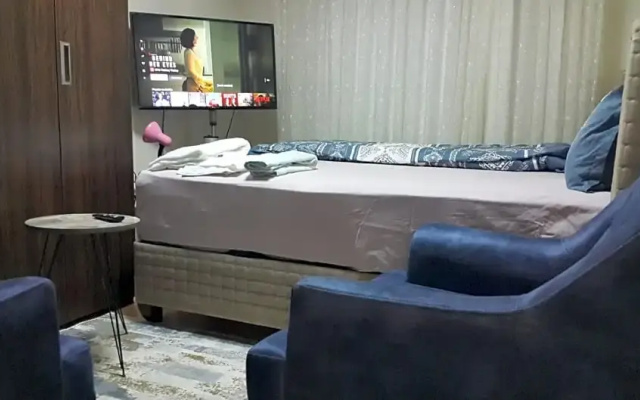Private Rooms and Flats Apartments