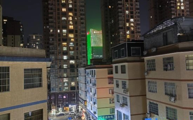 Shangqian Yiju Business Travel Hotel