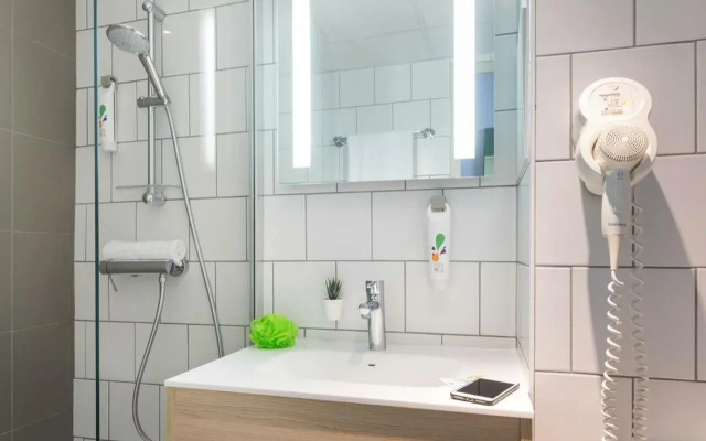 Matabi Hotel Toulouse Gare by HappyCulture