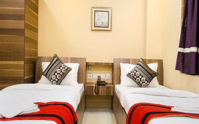 Urban Guest House by OYO Rooms