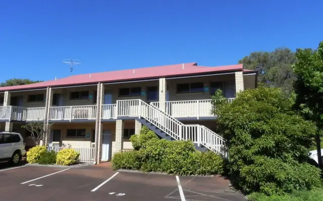 Busselton Villas & Glamping Village