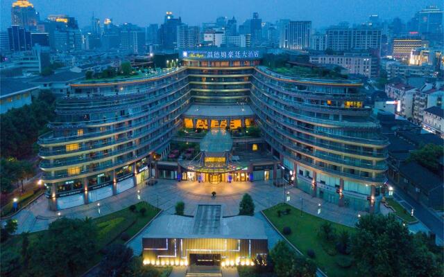 Отель Wyndham Grand Plaza Royale Hangzhou вид на фасад