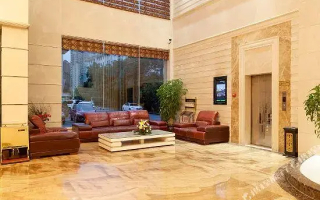 Eifeel Hotel