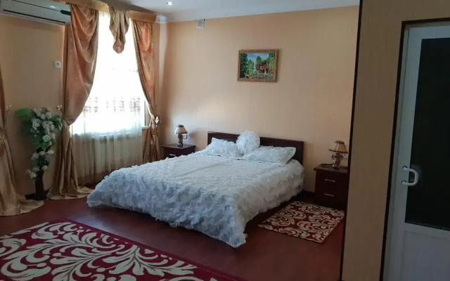 Marvarid Hotel