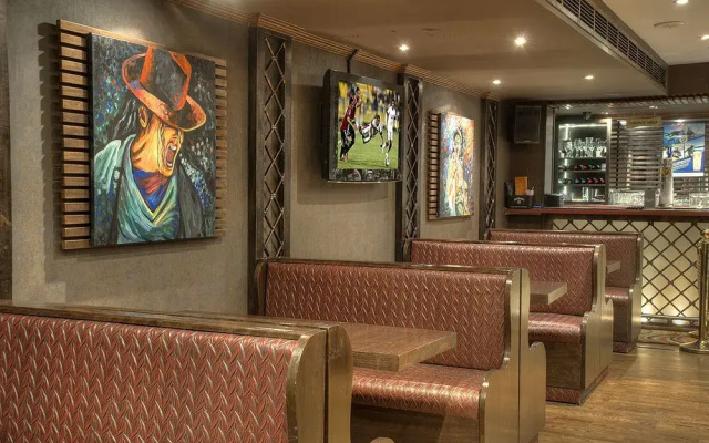 Boutique 7 Hotel and Suites