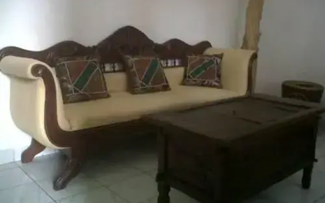 Queen Homestay
