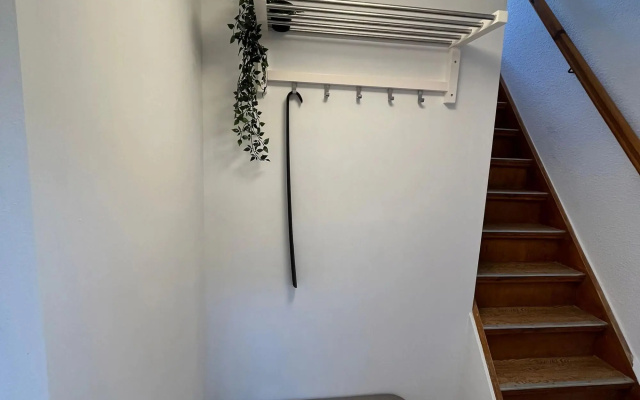 Klutz Garden Apartment