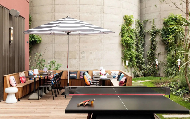 Moxy Bordeaux Hotel