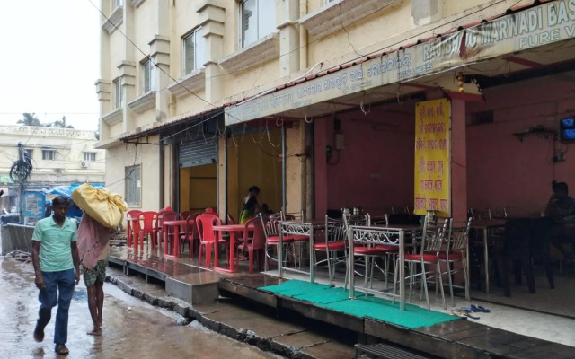 Divine view - 1 bhk AC - Swarna Bhavan