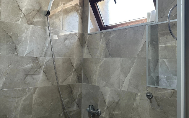 Bathroom · Mestia — photo 10