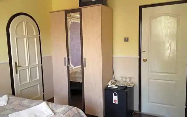 Parish Bull Hotel
