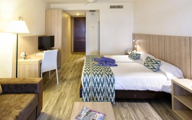 Portblue Club Pollentia Resort & Spa (Maris Y Suites)