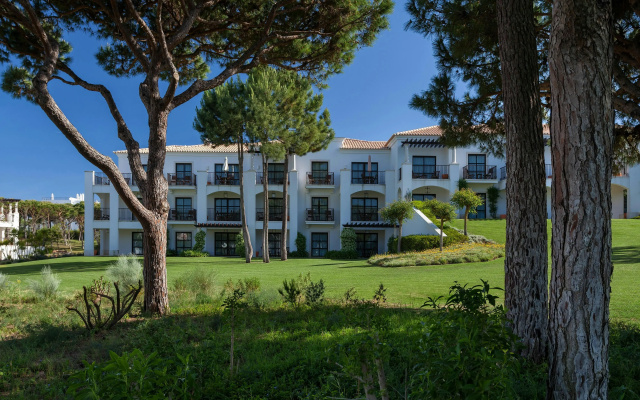 Pine Cliffs Resort Gardens