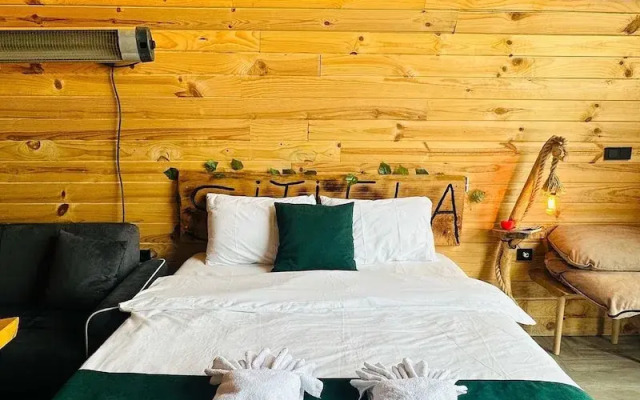 Stiela Suit Bungalov