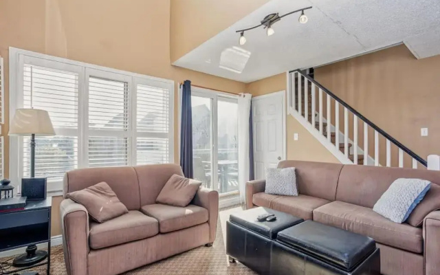 Mountainside 2 bed 2 bath with laundry 79249