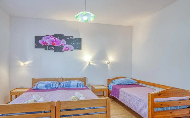 Apartment Complex Danka