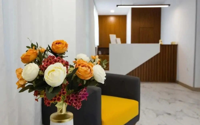 Evelin Deluxe House