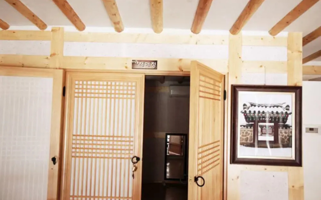 Gyeongju Yeokrakjae Hanok Guesthouse