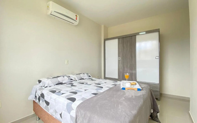 Aconchegante Apartamento na Praia de Bombas com ótima localização.