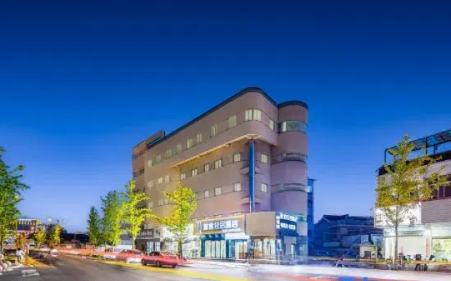 TUKE LIGHT HOTEL (Yangzhou University Slender West Lake South Gate)