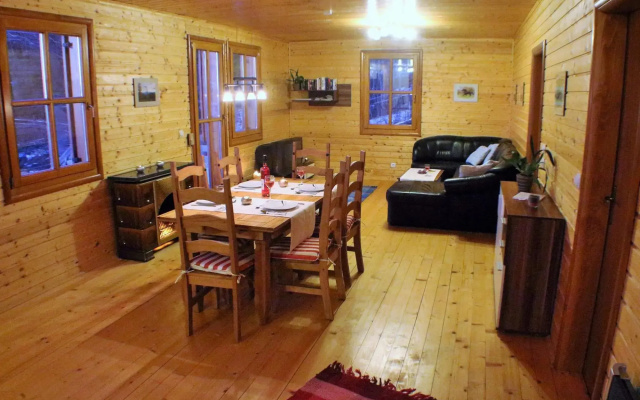 Cosy Apartment in Liebenfels with Terrace, Garden