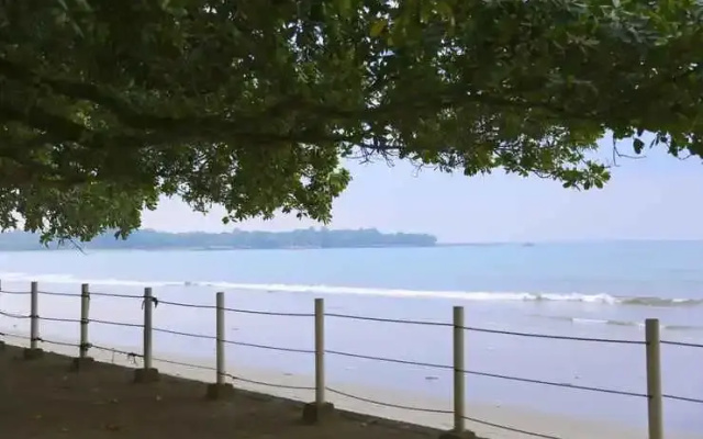 Krakatau Surf Carita