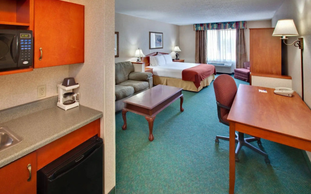 Holiday Inn Express Hotel & Suites Vermillion by IHG