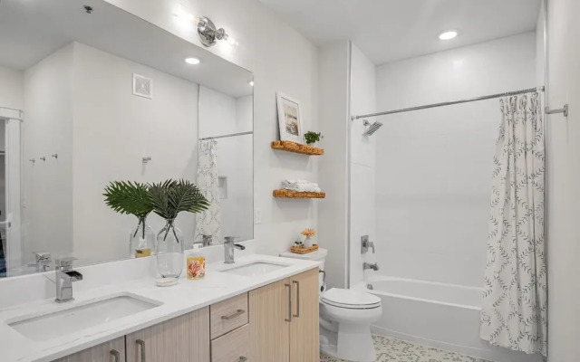 Palm Walk at Sunflower Beach