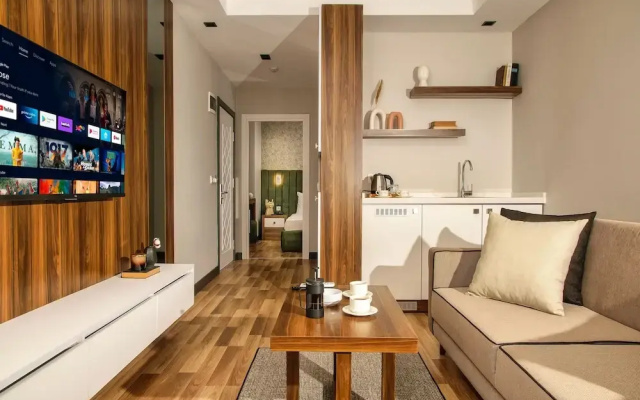 La Mia Suites