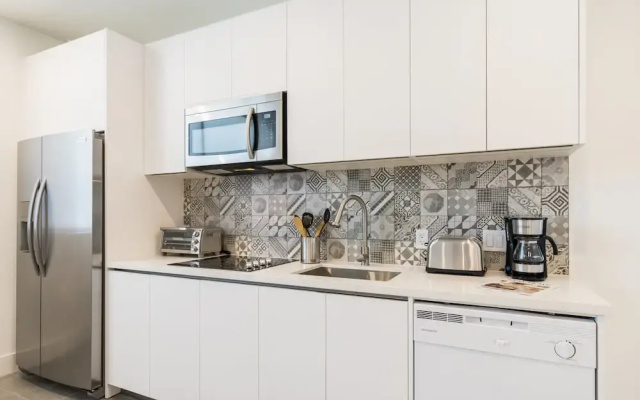 VHC Luxury Apartments 538 Apt. #202
