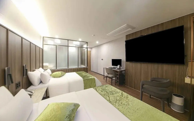 Hanabi Hotel