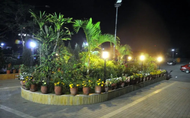 Hotel Shiraaz - 2